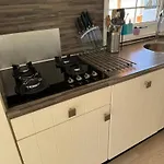 Thuizinouddorp Parel No 30 & Oester No 29 Verkoeling Aan Zee