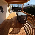 Chalet Thuizinouddorp Parel No 30 & Oester No 29 Verkoeling Aan Zee