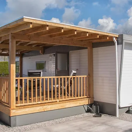 Thuizinouddorp Chalet Oester No 29 & Chalet Parel No 30 Chalet *
