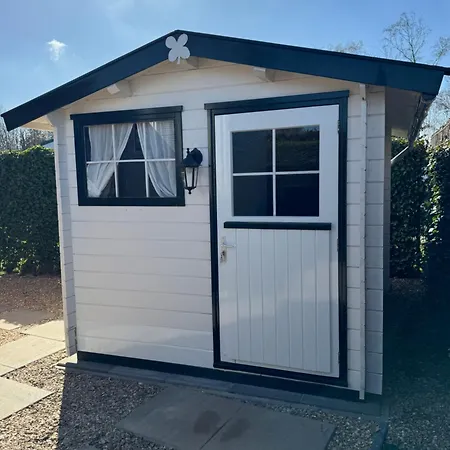 Thuizinouddorp Chalet Oester No 29 & Chalet Parel No 30