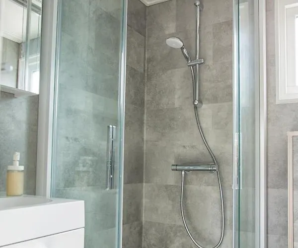 Thuizinouddorp Parel No 30 & Oester No 29 Verkoeling Aan Zee בקתה אאודורפ