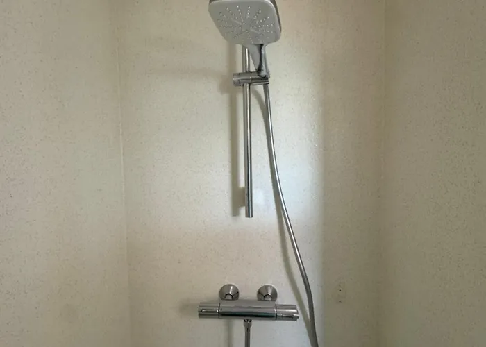 Thuizinouddorp Parel No 30 & Oester No 29 Verkoeling Aan Zee בקתה *