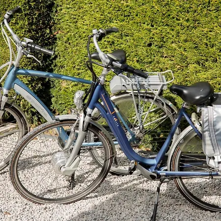 Thuizinouddorp Parel No 30 & Oester No 29 Verkoeling Aan Zee