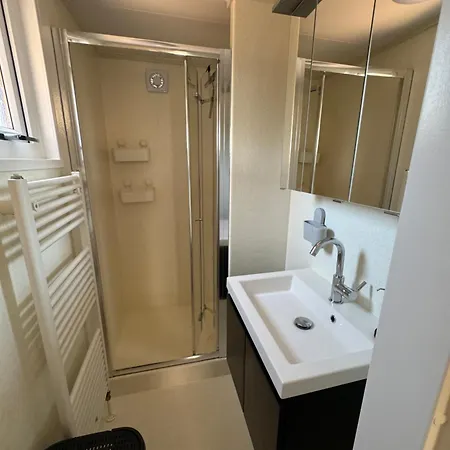 Thuizinouddorp Parel No 30 & Oester No 29 Verkoeling Aan Zee Chalet